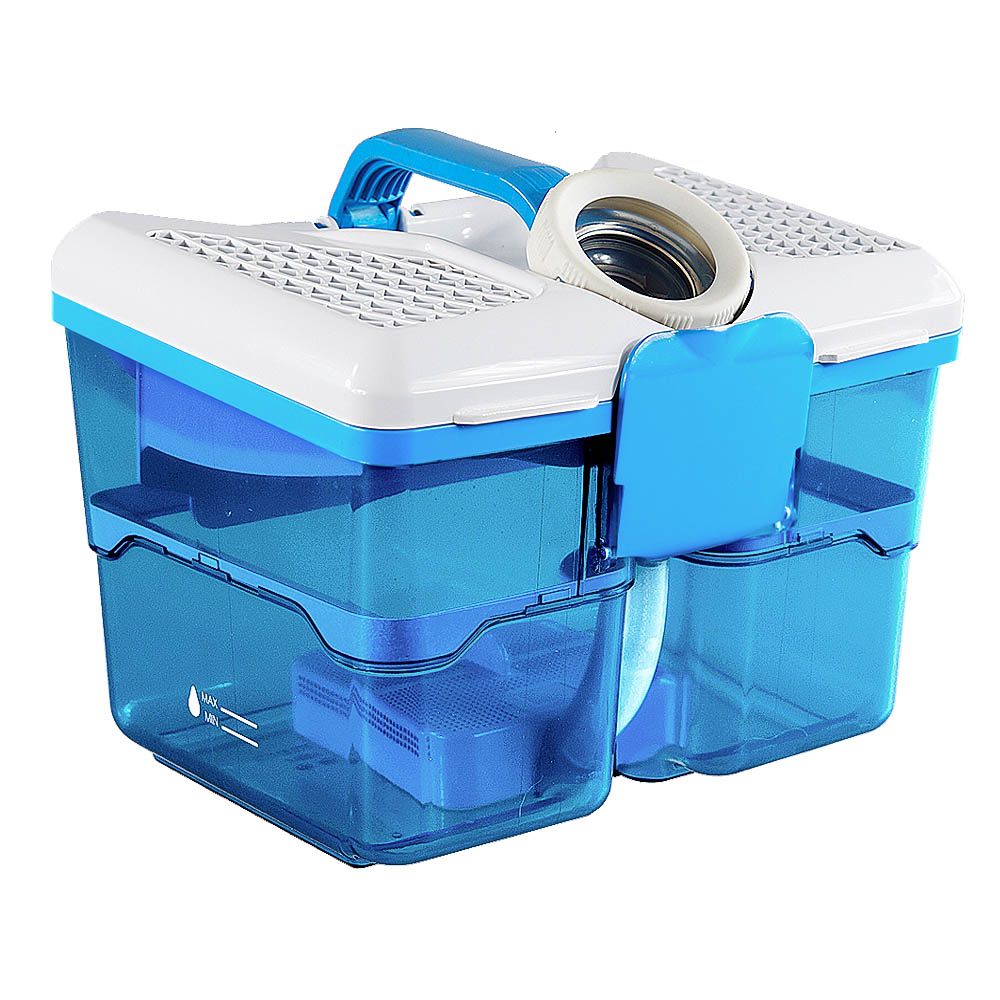 THOMAS AquaBOX water filter for cleaning with air purification THOMAS AquaBOX water filter for cleaning with air purification. Blue plastic water container with a handle and a white lid